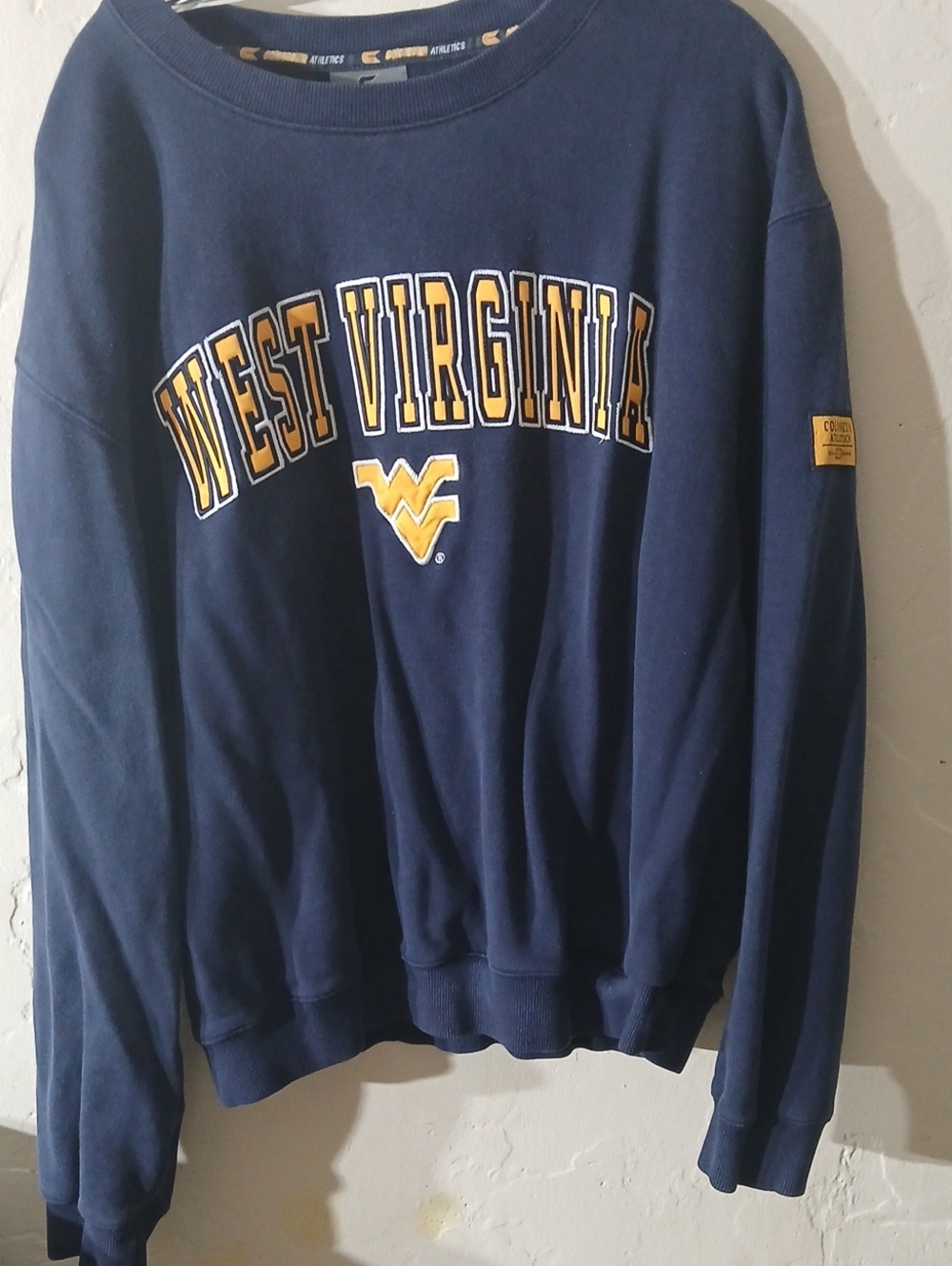 Colosseum Navy Crewneck Sweatshirt with Gold West Virginia Logo Size XXL